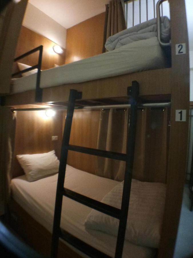 Manee Cool Mueang Hotel Chiang Mai Bagian luar foto