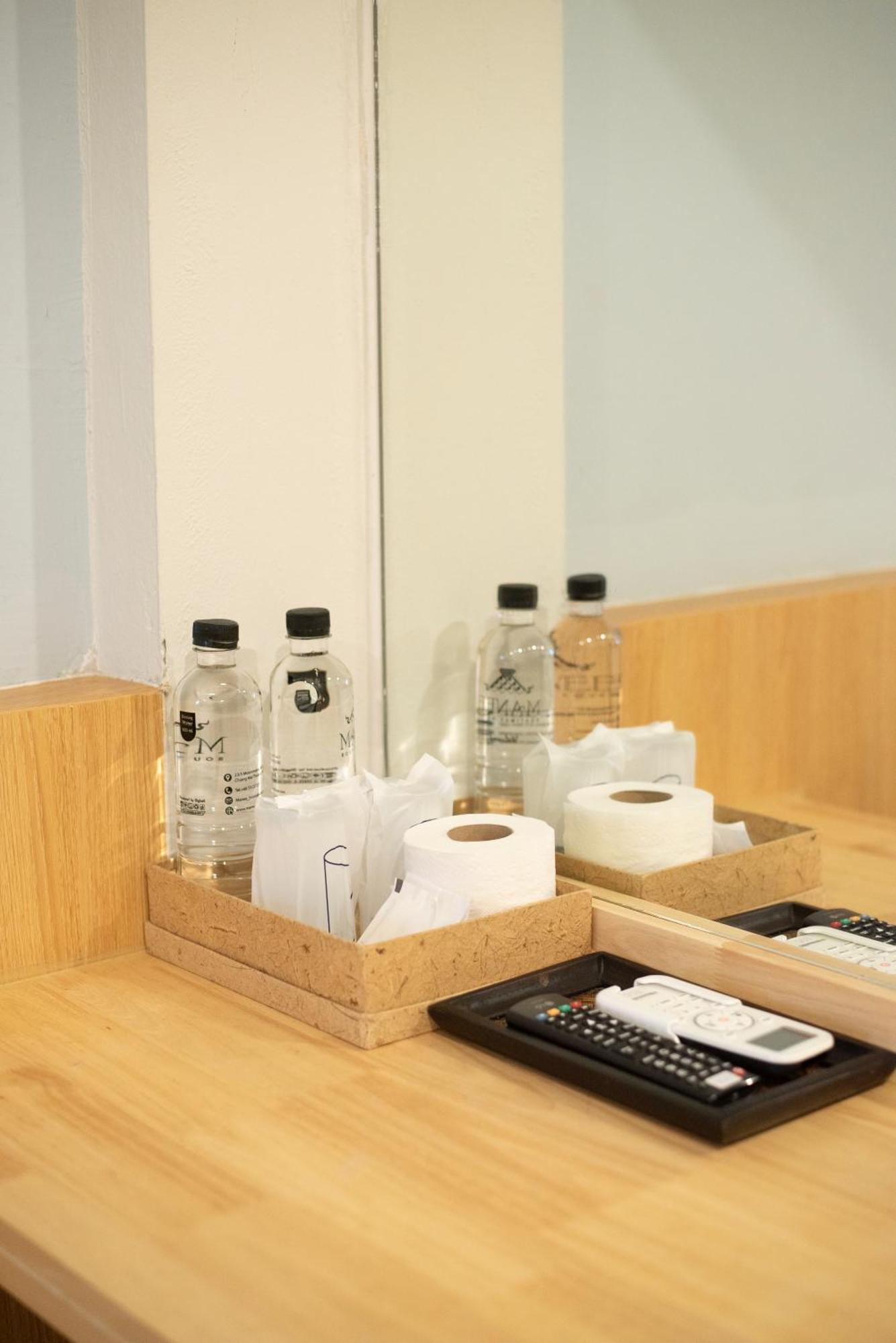Manee Cool Mueang Hotel Chiang Mai Bagian luar foto