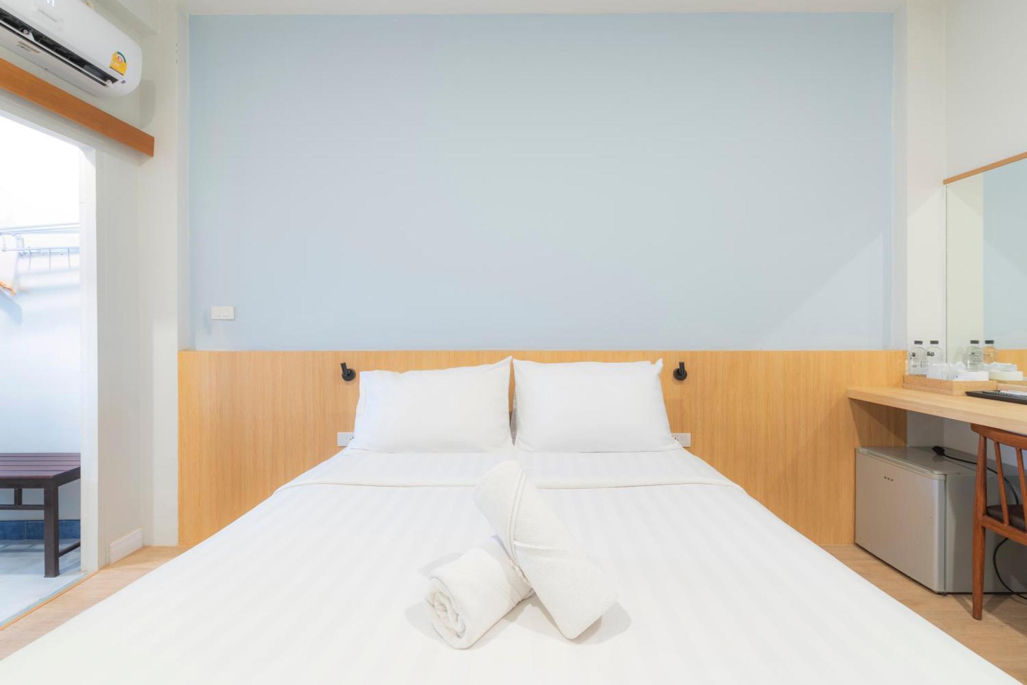 Manee Cool Mueang Hotel Chiang Mai Bagian luar foto