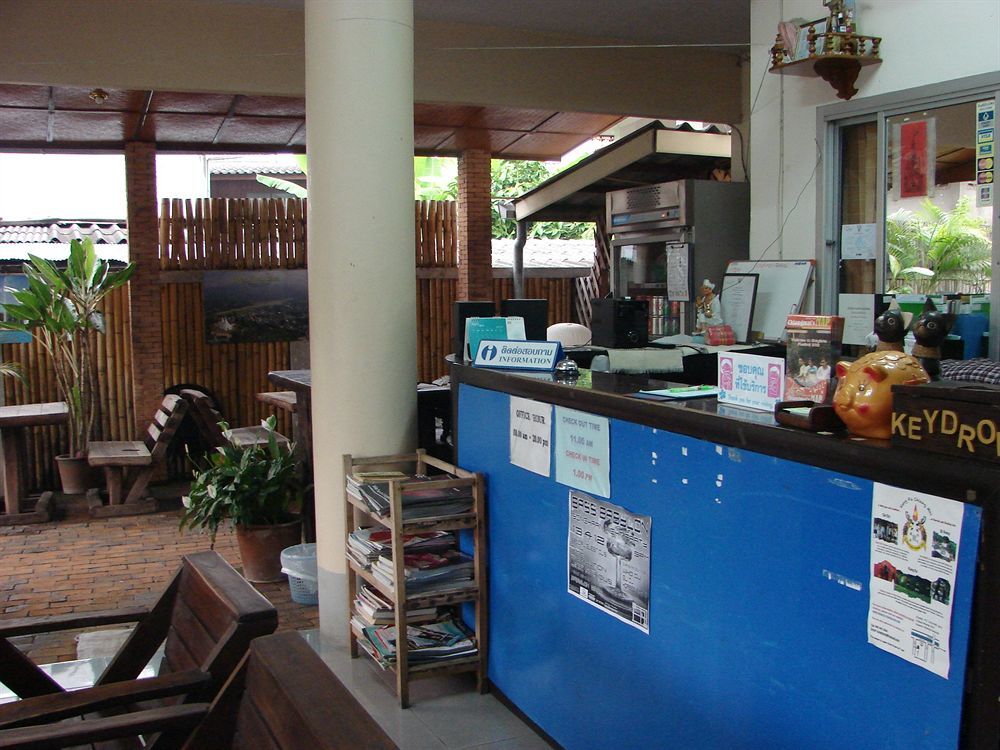 Manee Cool Mueang Hotel Chiang Mai Bagian luar foto